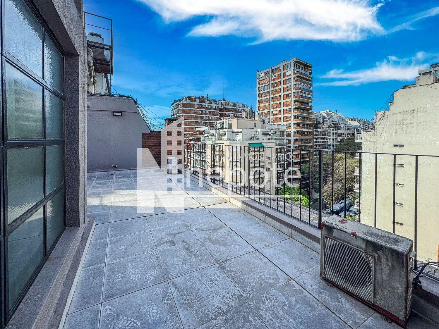 Piso completo con terraza propia